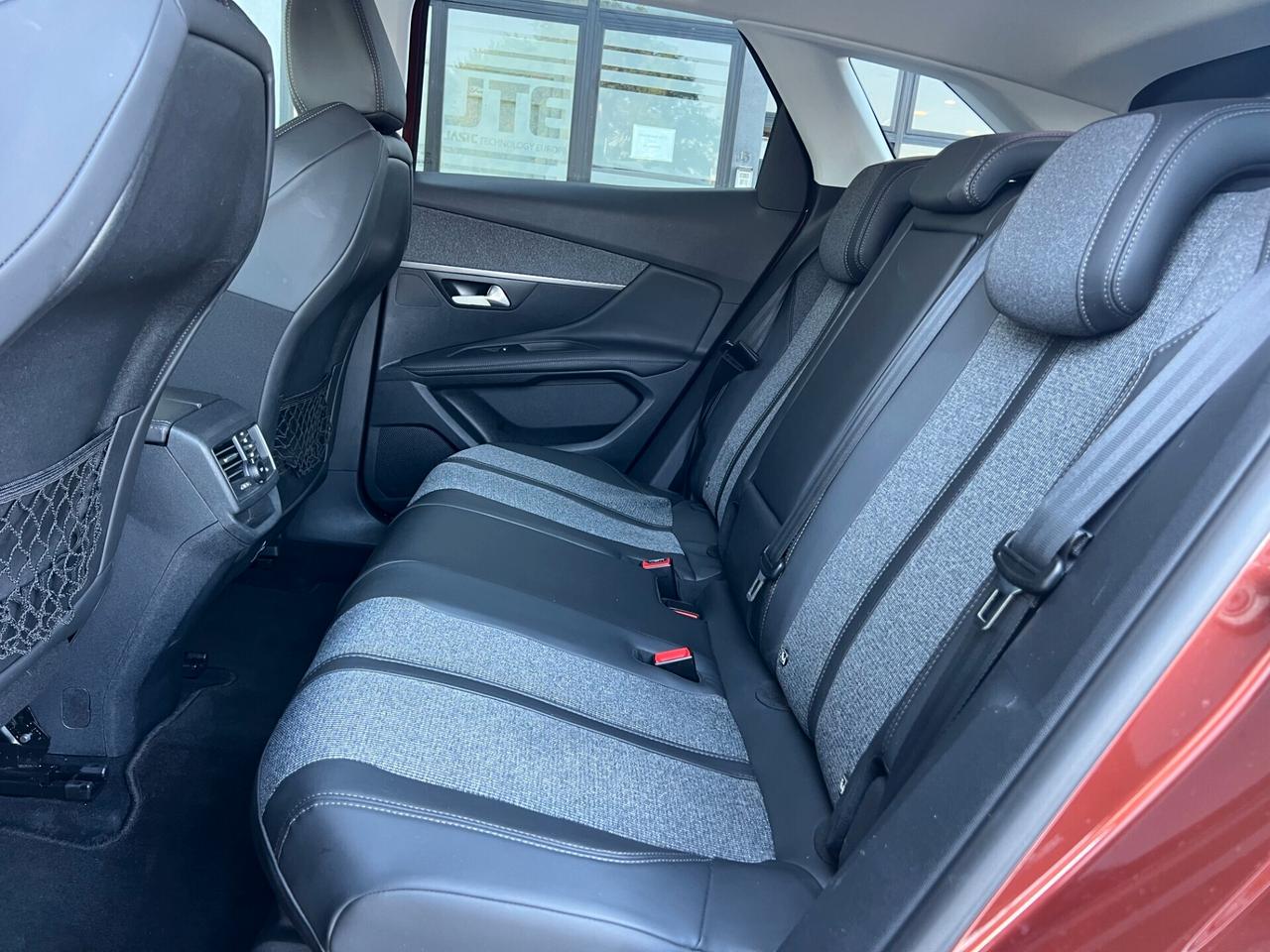 Peugeot 3008 GT LINE/CAMBIO AUTOMATICO/GARANZIA