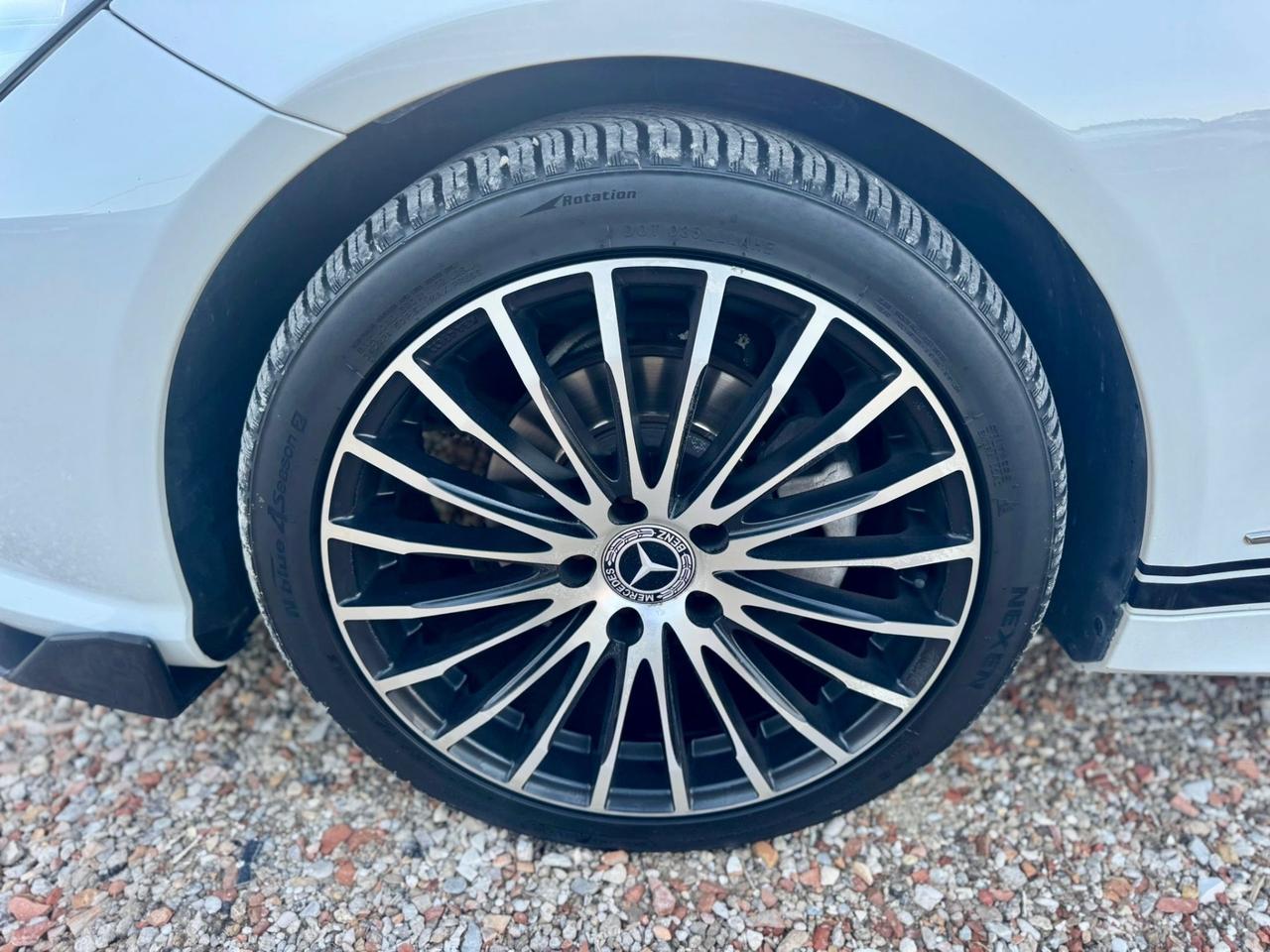 Mercedes-benz E 220 CDI Coupé BlueEFFICIENCY Avantgarde Automatica