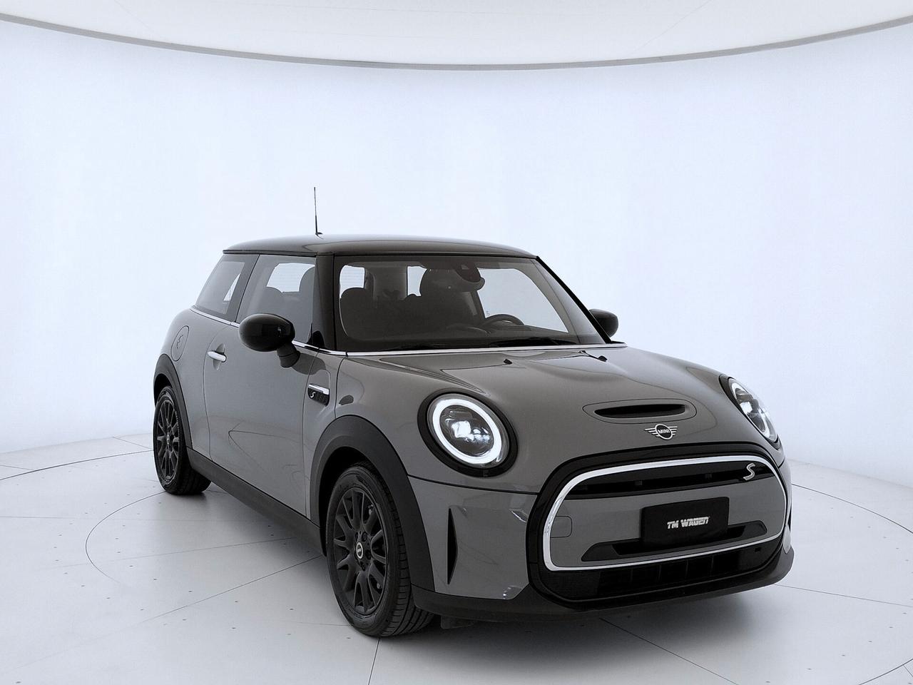 Mini Full Electric Cooper SE Classic - NEOPATENTATI