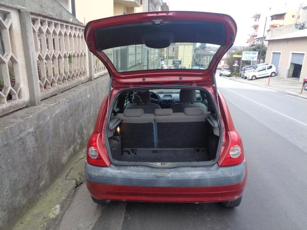 Renault Clio 1.2 cat 5 porte Confort Authentique