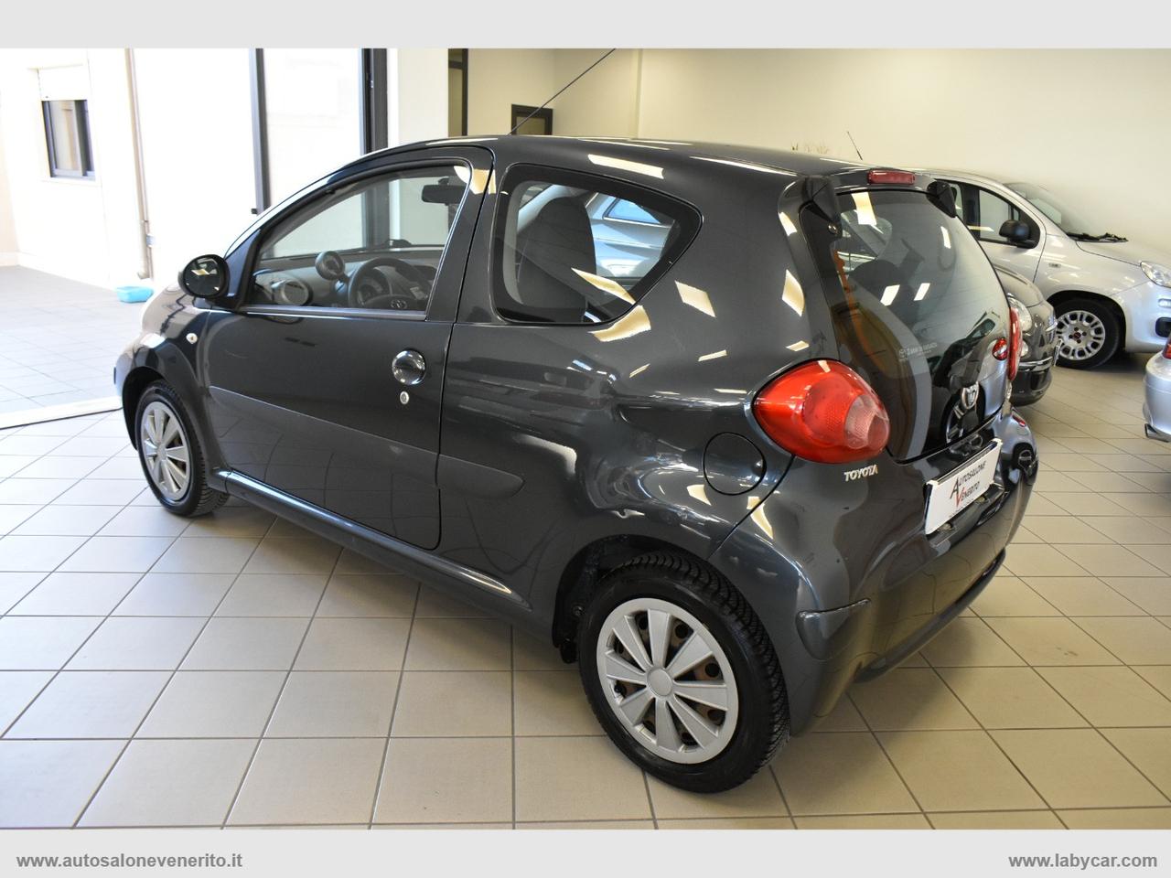 TOYOTA Aygo 1.0 VVT-i 3p. Sol