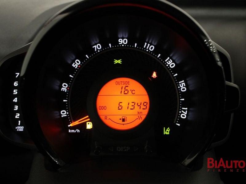 Toyota Aygo Aygo 5p 1.0 x-play 72cv