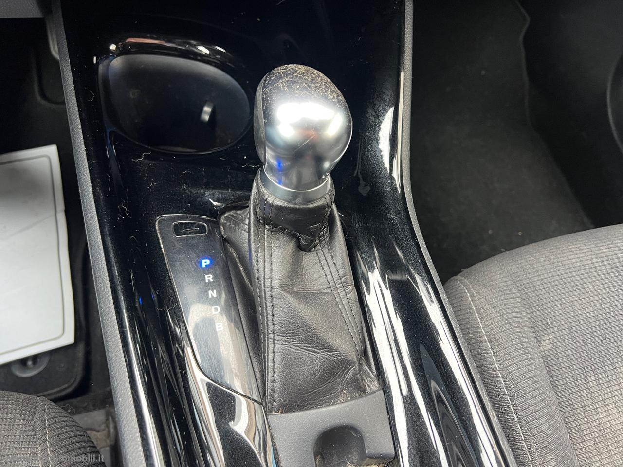 TOYOTA C-HR 1.8 Hybrid E-CVT Style NAVI CAMERA