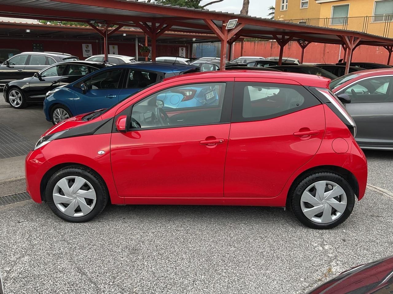 Aygo 1.0 VVT-i 69 CV( 25 mila km ) -unipro-rate