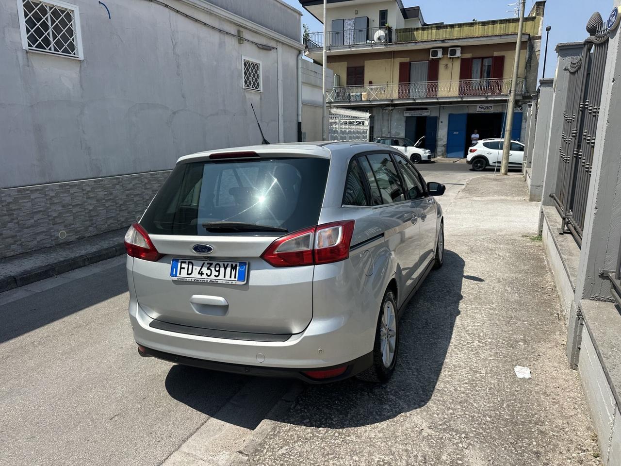 Ford C-Max7 1.5 TDCi 120CV Titanium 7 Posti