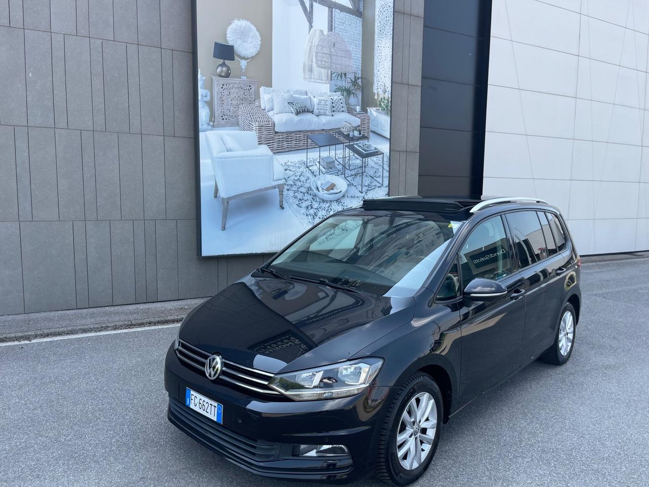 Volkswagen Touran 1.4 TSI DSG Executive BlueMotion Technology