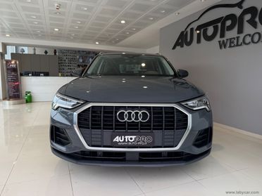 AUDI Q3 35 TDI S tronic Business Advanced