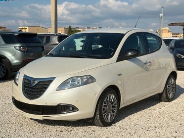 Lancia Ypsilon 0.9 TwinAir 85 CV 5 porte S&S DFN Gold
