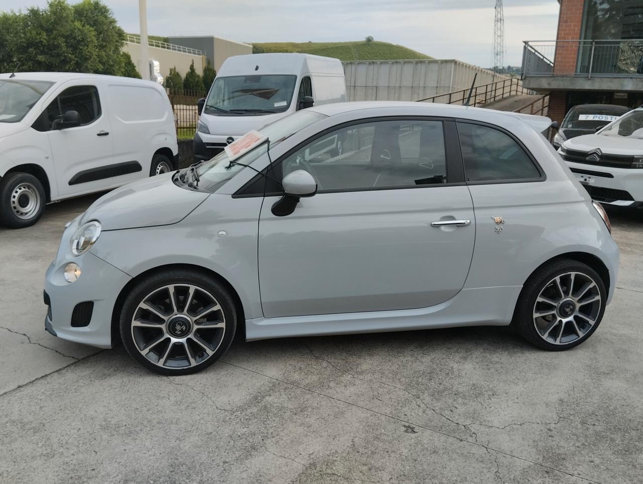 Abarth 595 1.4 Turbo T-Jet 140 CV