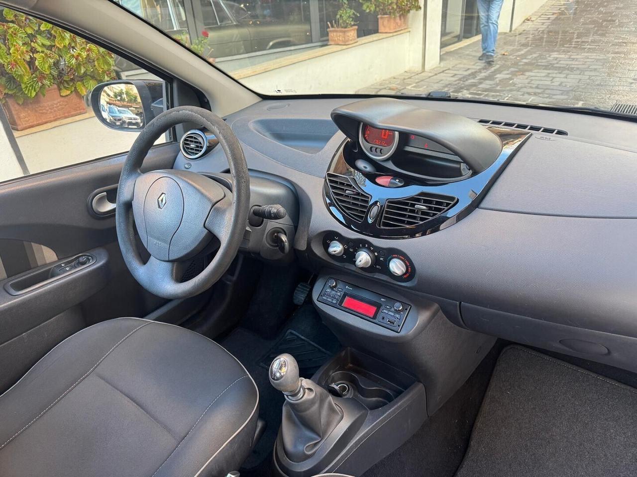 RENAULT Twingo 1.2 16V Nigh&day