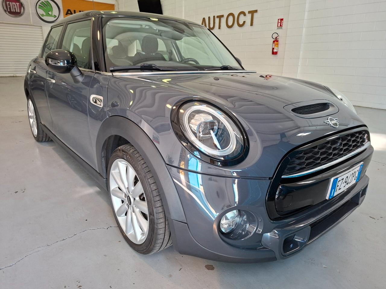 Mini Cooper S 2018 5p 2.0 Automatico