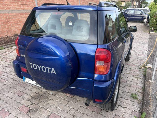 TOYOTA RAV 4 MY23 RAV4 2.0 Tdi D-4D cat 3 porte