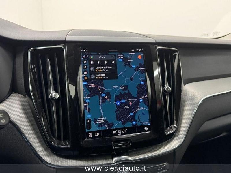 Volvo XC60 B4 (d) AWD automatico Plus Dark