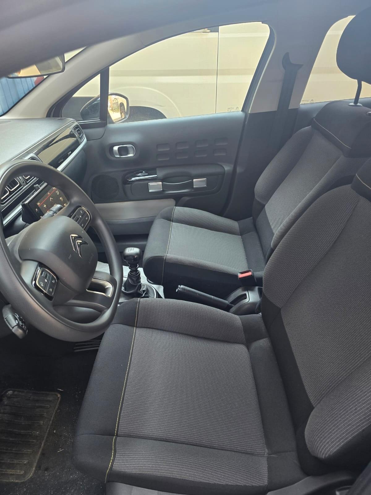 Citroen C3 BlueHDi 100 S&S Shine rate 99,00