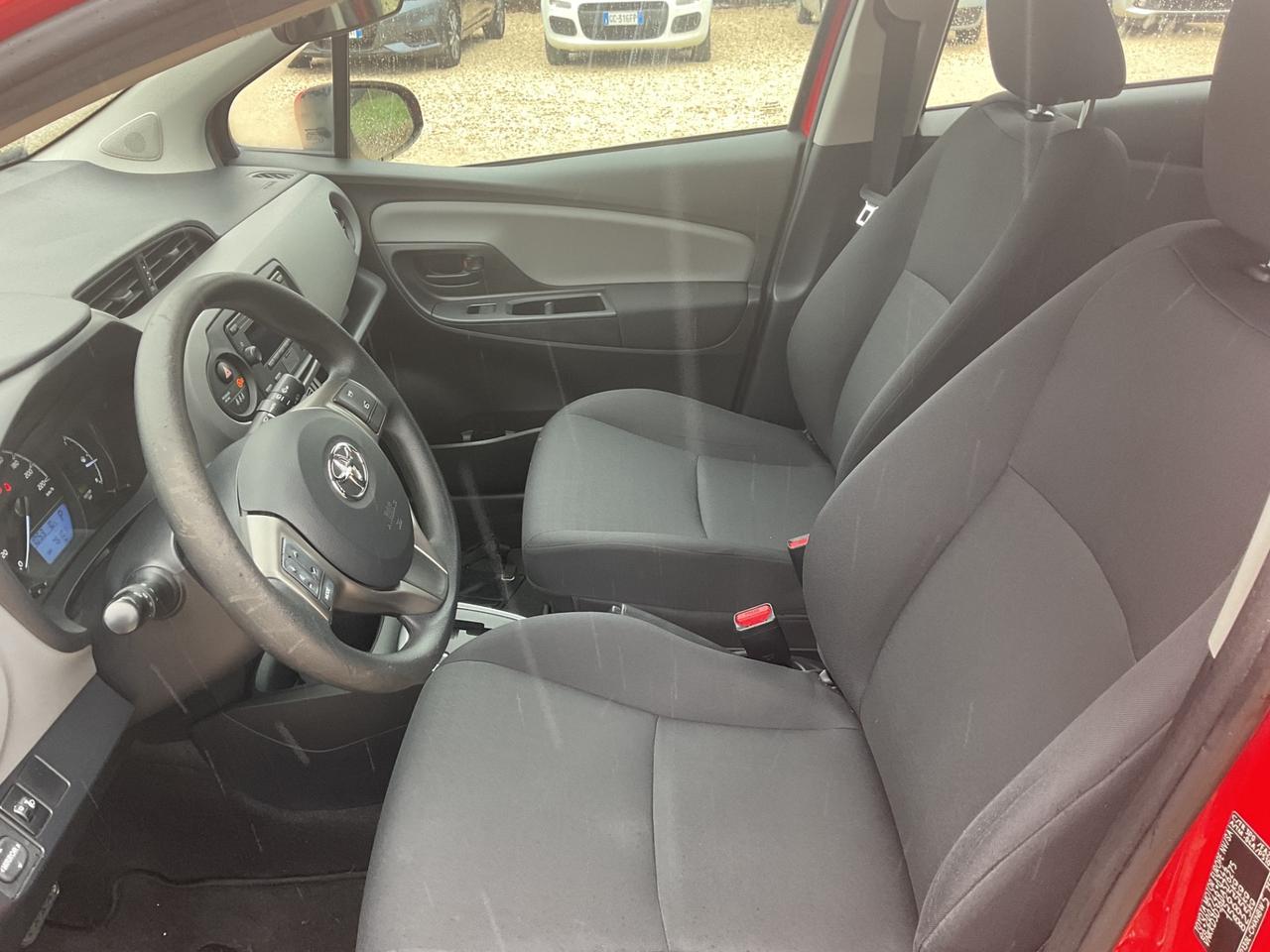 Toyota Yaris 1.5 Hybrid 5 porte Cool