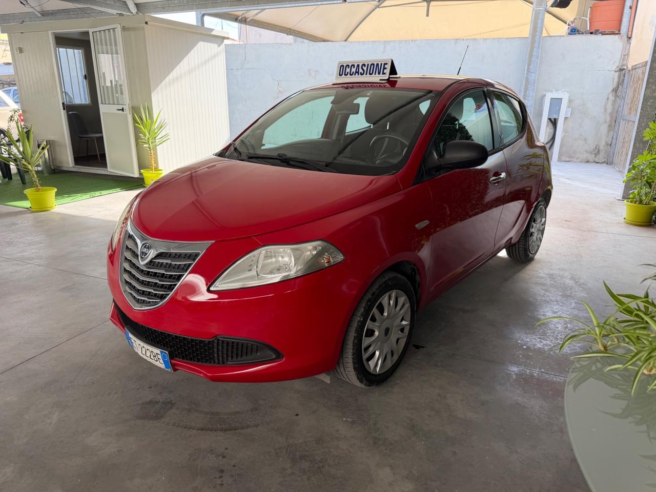 Lancia Ypsilon 1.2 69 CV 5 porte S&S Gold