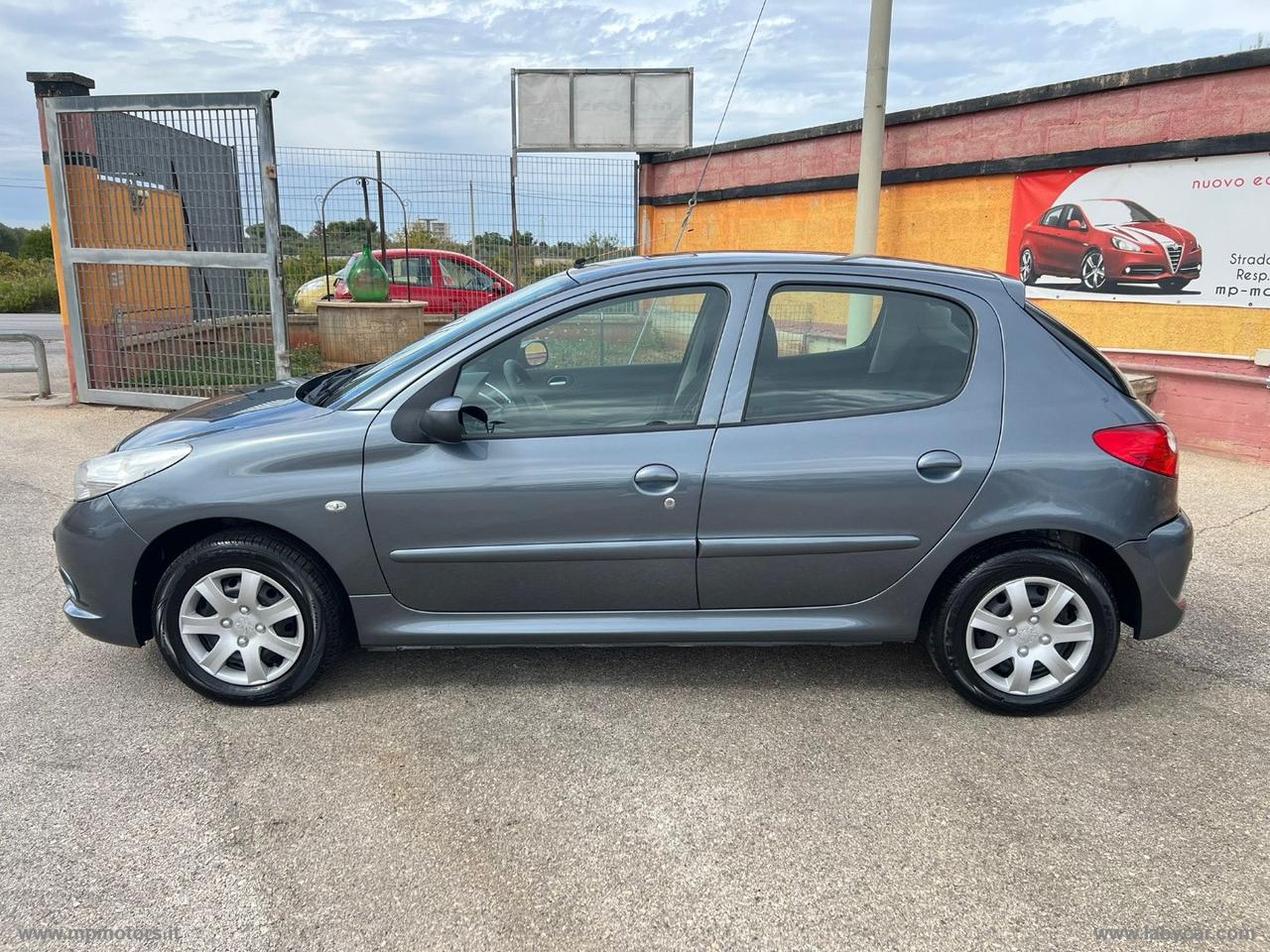 PEUGEOT 206 PLUS TRENDY 1.1 60CV PER NEOPATENTATI