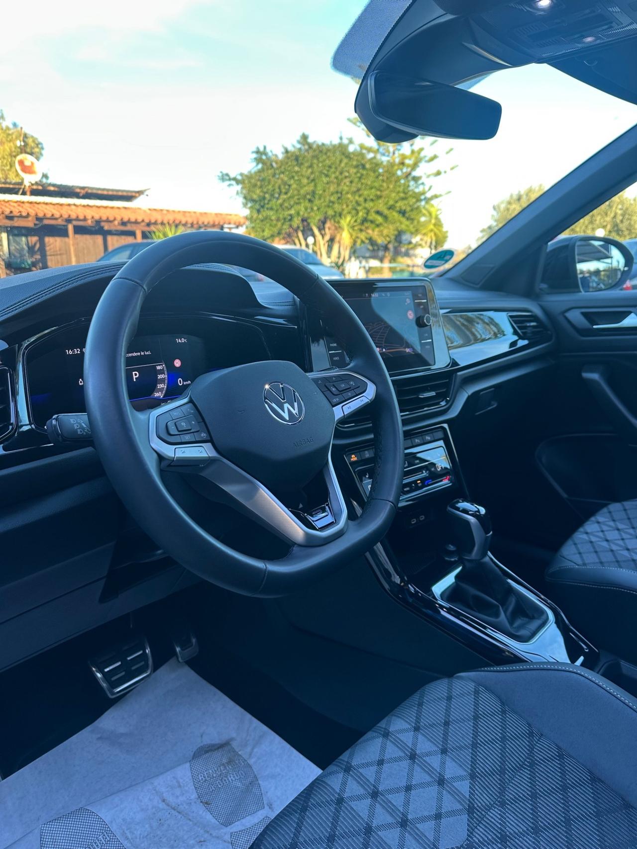 Volkswagen T-Roc 2.0 TDI SCR R-Line SOLO 16.000 KM