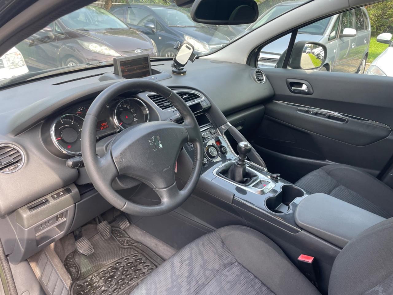 Peugeot 3008 1.6 HDi 112CV Allure