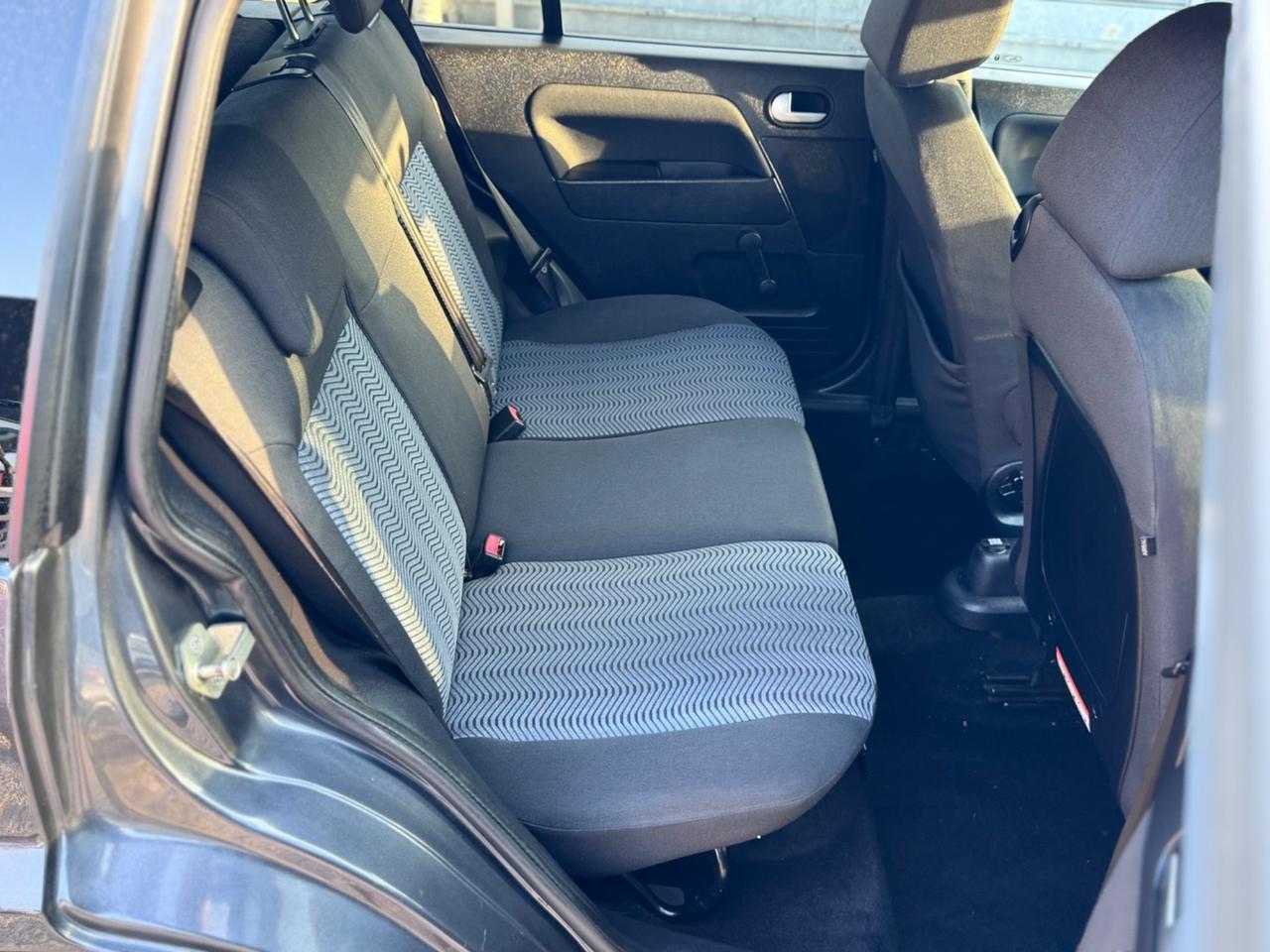 Ford Fusion 1.4 Benzina 80cv Neopatentati 2011