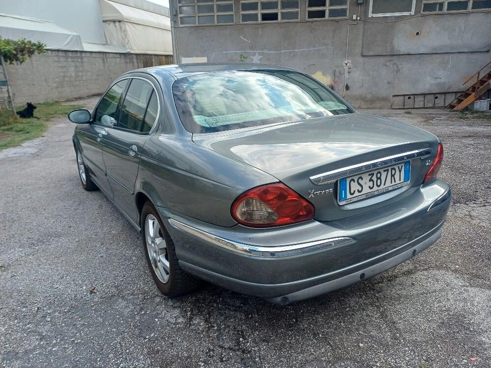 Jaguar X-Type 2.0D cat Executive