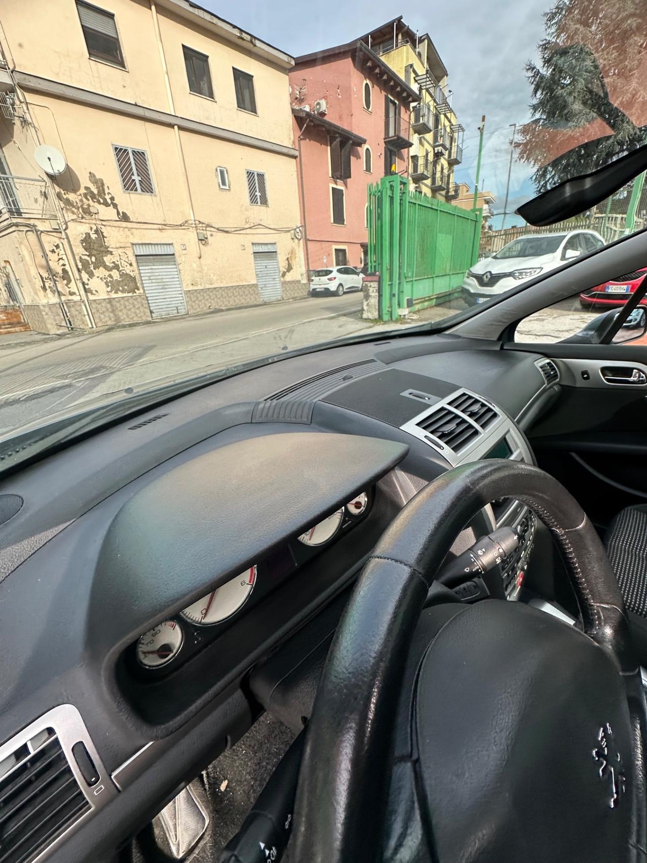 Peugeot 407 2.0 HDi SW Ciel Féline