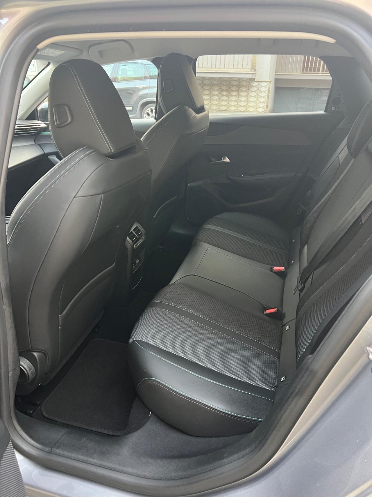 Peugeot 308 1.5 diesel 130 S&S EAT8 Allure Pack