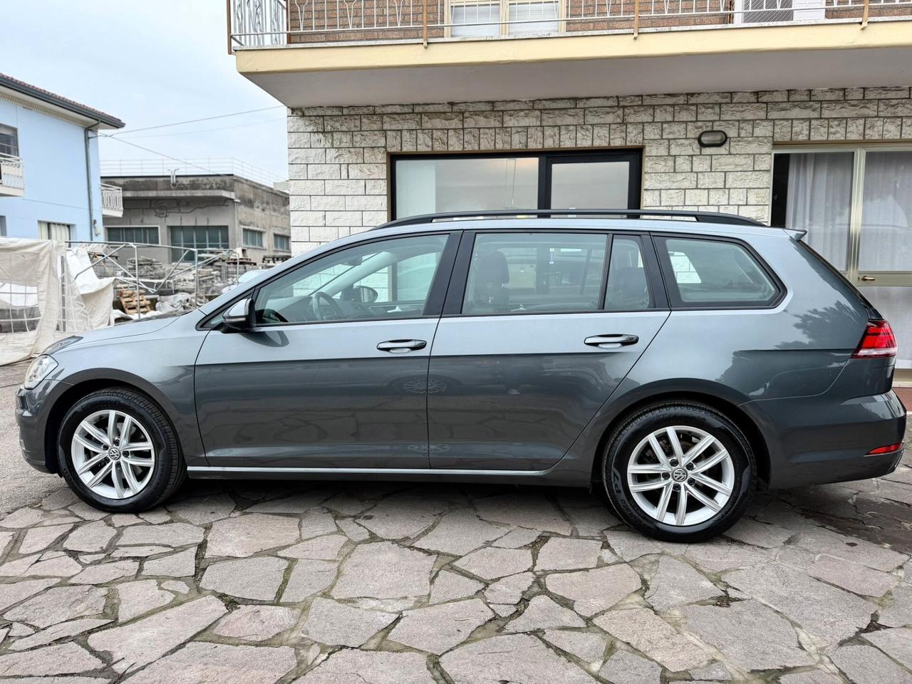 Volkswagen Golf Variant 1.6 TDI 115 CV DSG Business BlueMotion Tech.