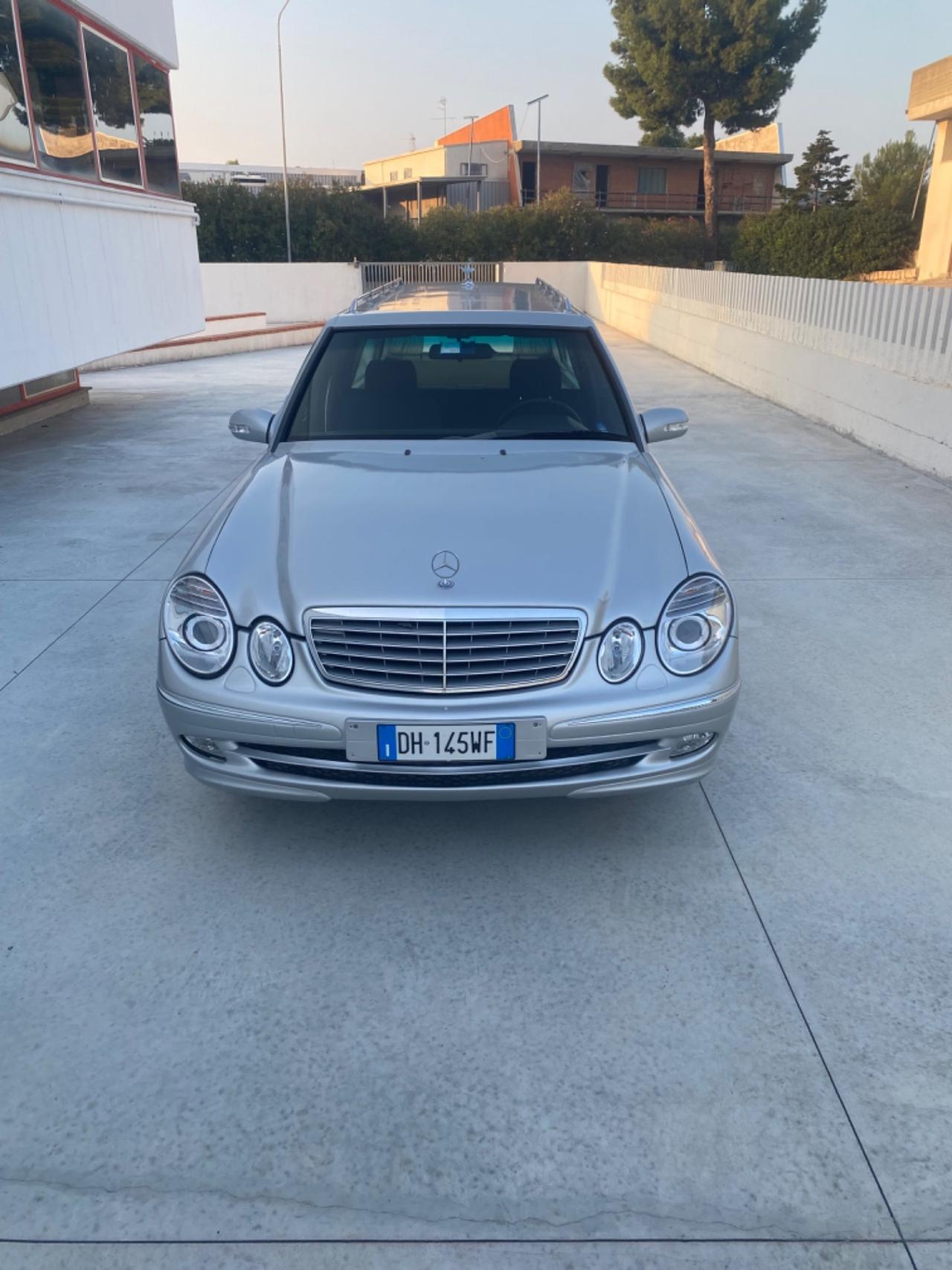 Mercedes allestimento auto funebre carro funebre