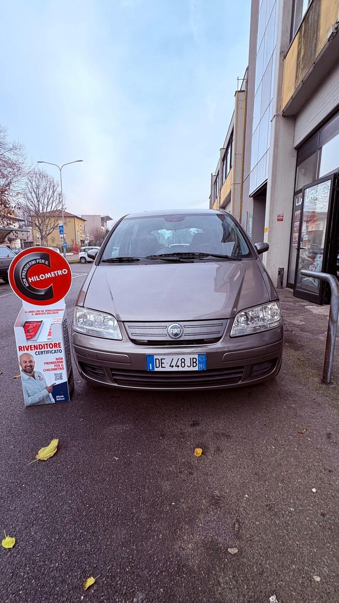 Fiat Idea 1.4 16V Emotion