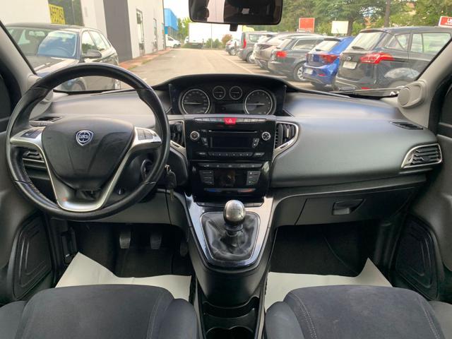 LANCIA Ypsilon 1.2 69 CV 5 porte Silver