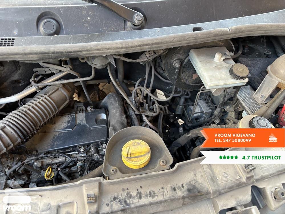 RENAULT Master 5ª serie Master T33 2.3 dCi/125...