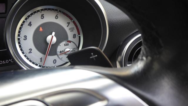MERCEDES-BENZ SLK 200 CGI Sport