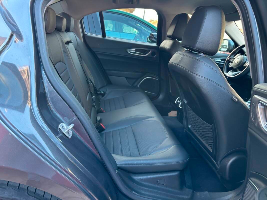 Alfa Romeo Giulia 2.2 t Sprint 190cv auto