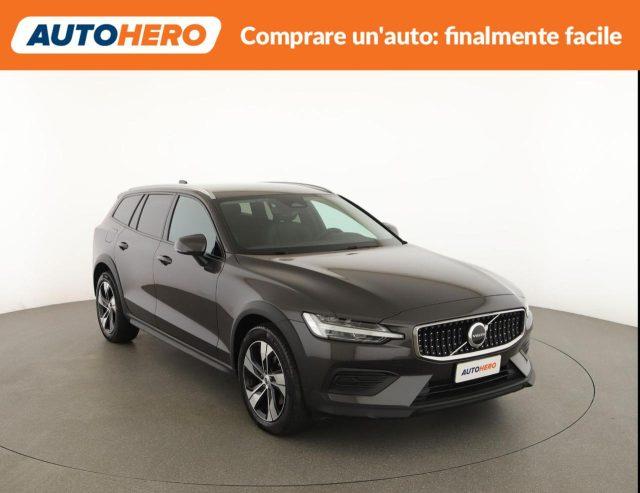 VOLVO V60 Cross Country B4 (d) AWD automatico Plus