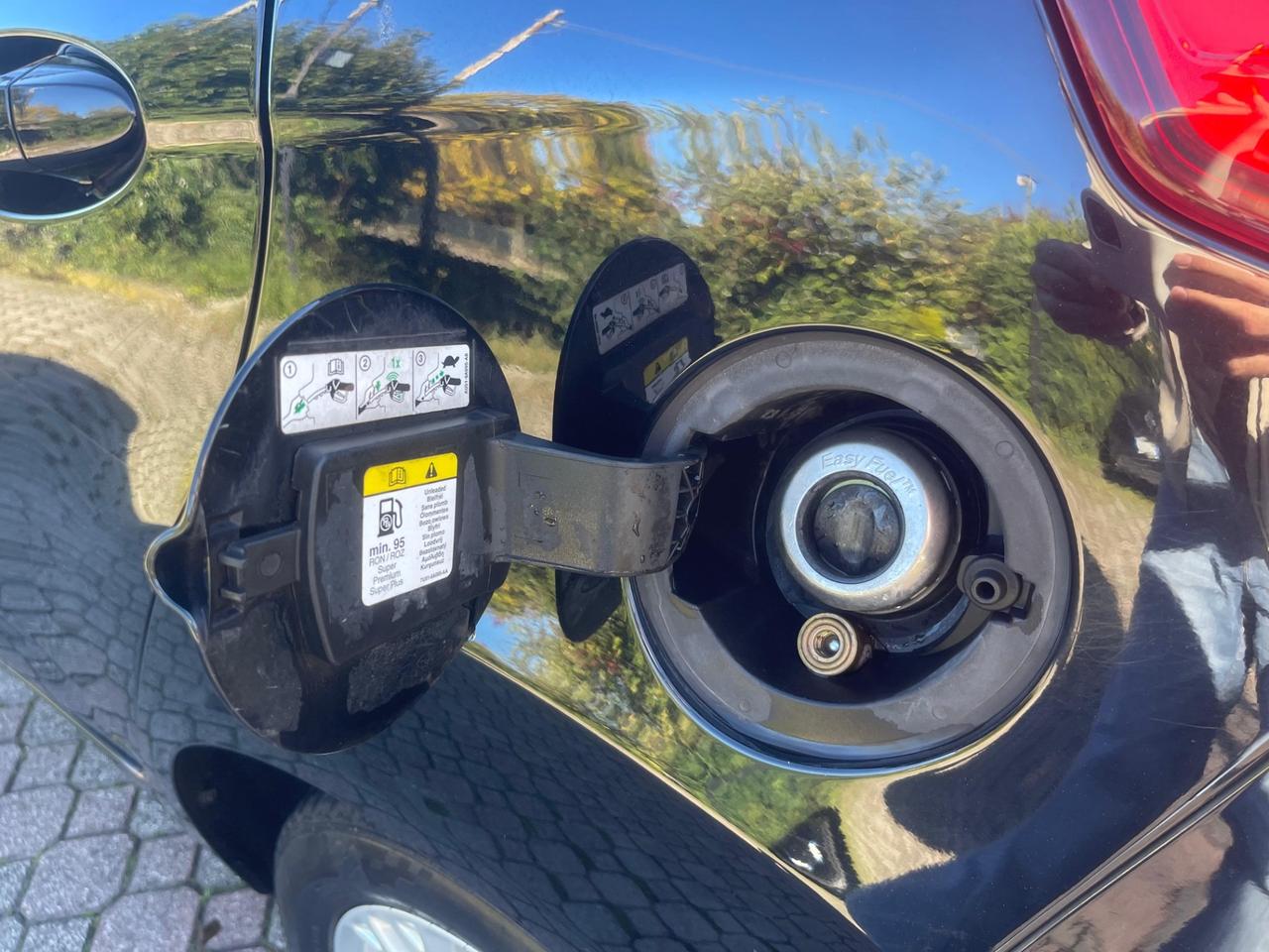 Ford Fiesta 1.4 5 porte Bz.- GPL Black & White Edition