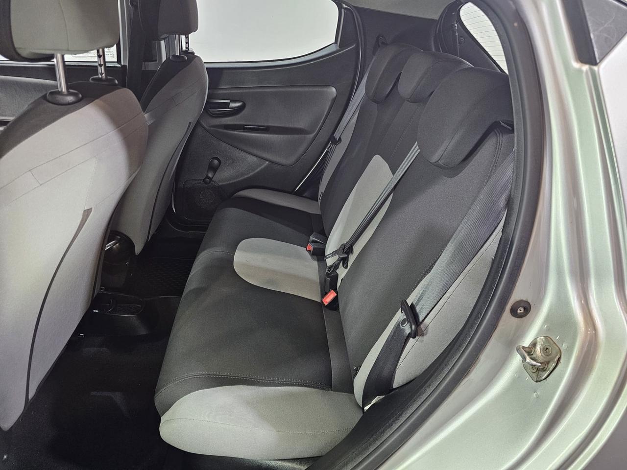 Lancia Ypsilon 1.2 GPL 69cv
