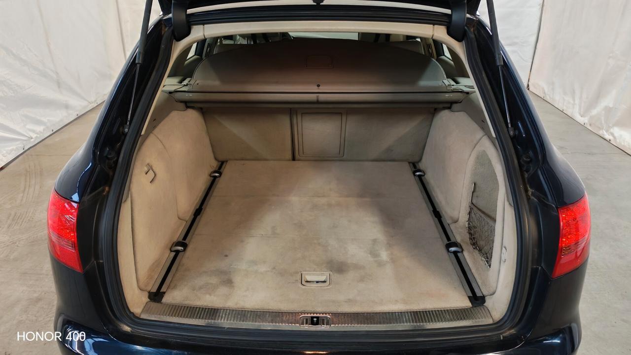 Audi A6 Avant 3.0 V6 TDI F.AP. quattro 233CV AUTOMATICO