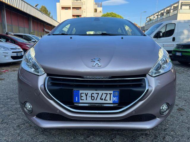 PEUGEOT 208 1° serie PureTech 82 5 porte Allure