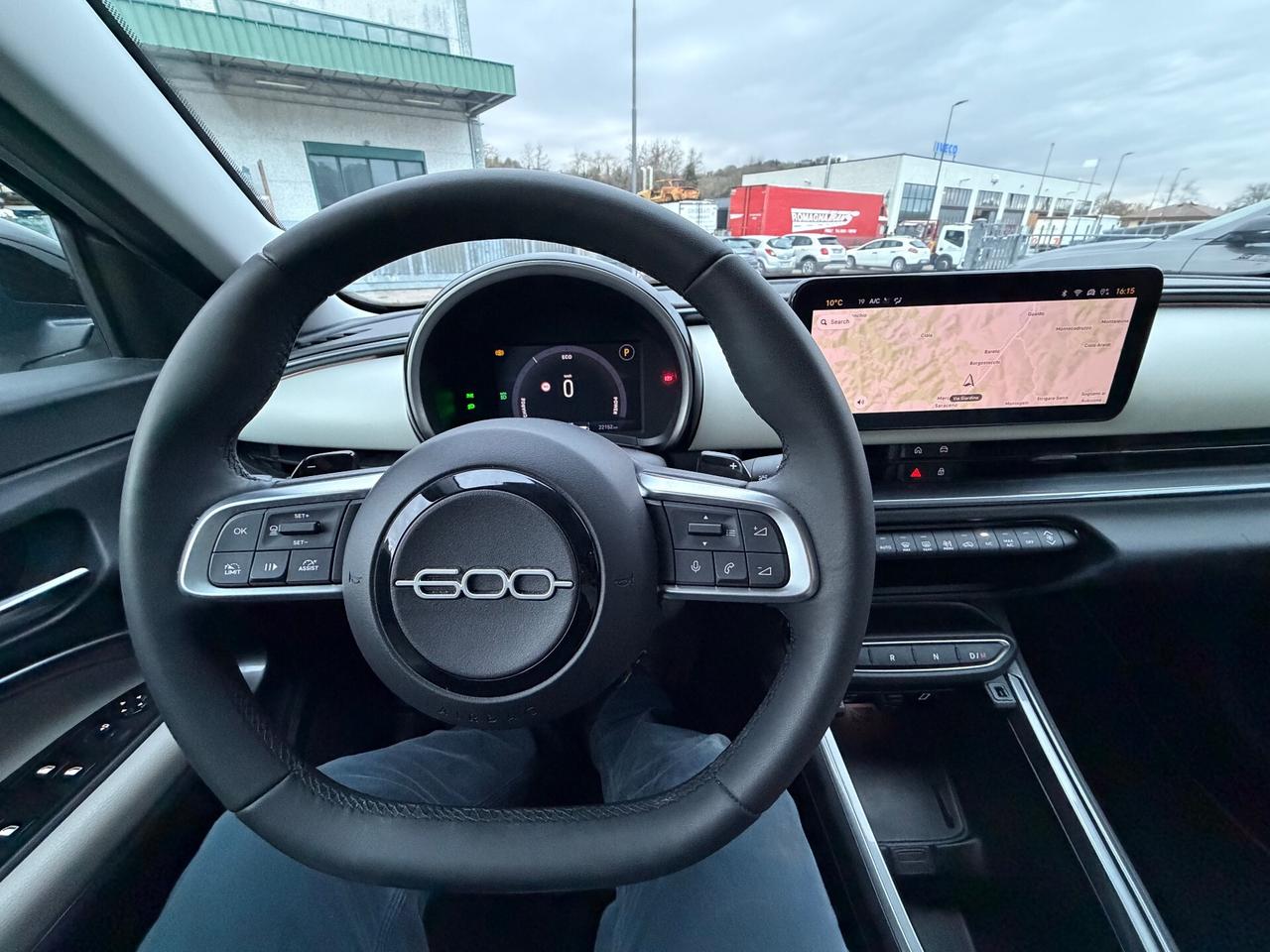 Fiat 600 Hybrid 100 CV DCT MHEV La Prima