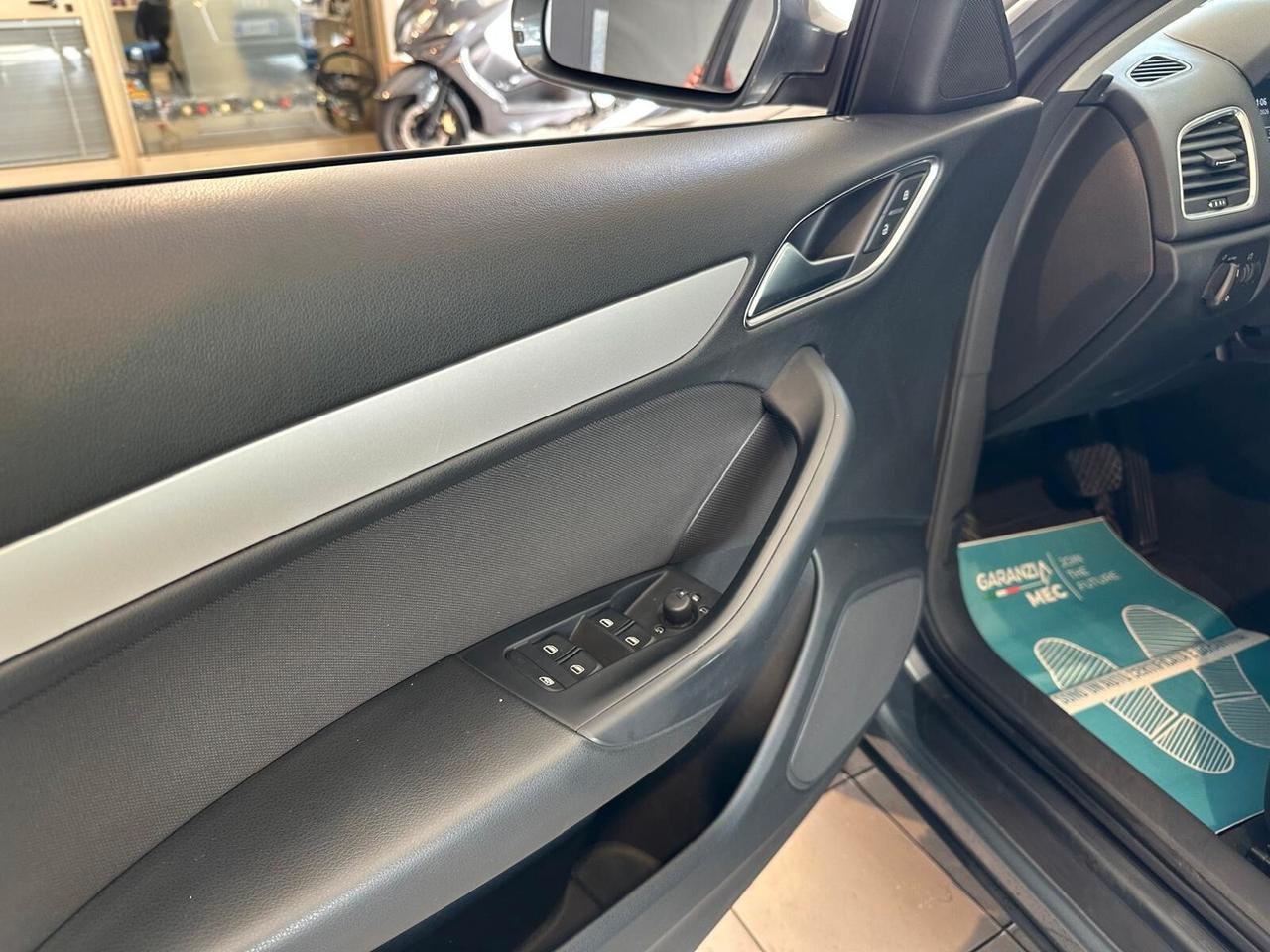 Audi Q3 2.0 TDI 150 CV S tronic