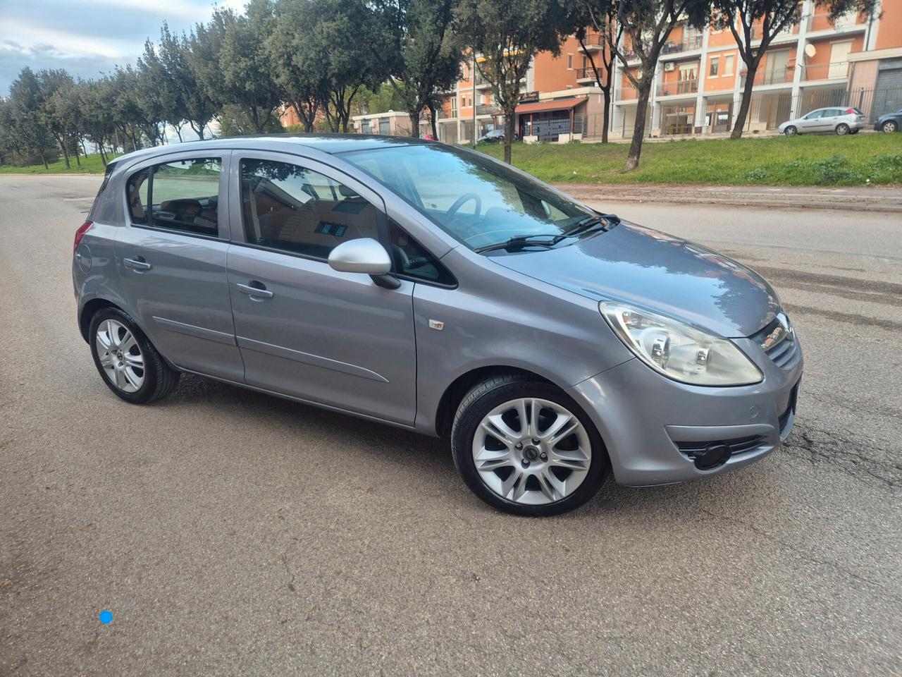 Opel Corsa 1.2 5 porte Enjoy anno 08
