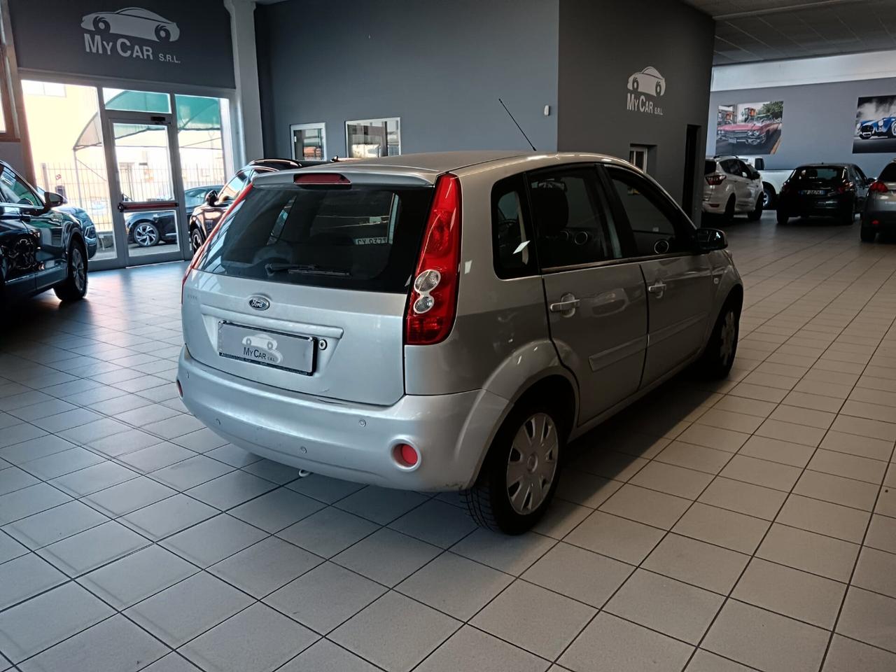 Ford Fiesta Benzina/GPL Manuale