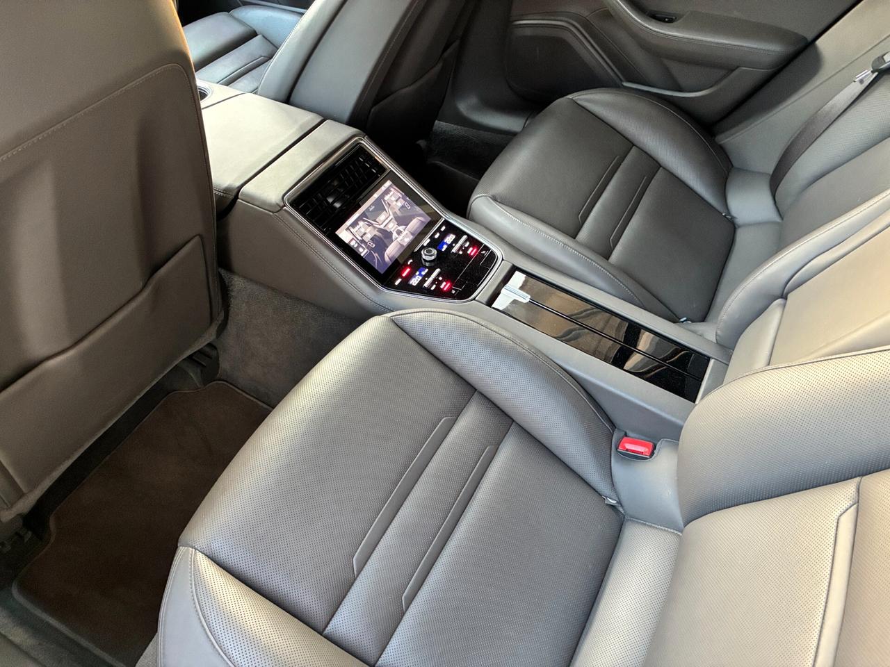 Porsche Panamera 2.9 4