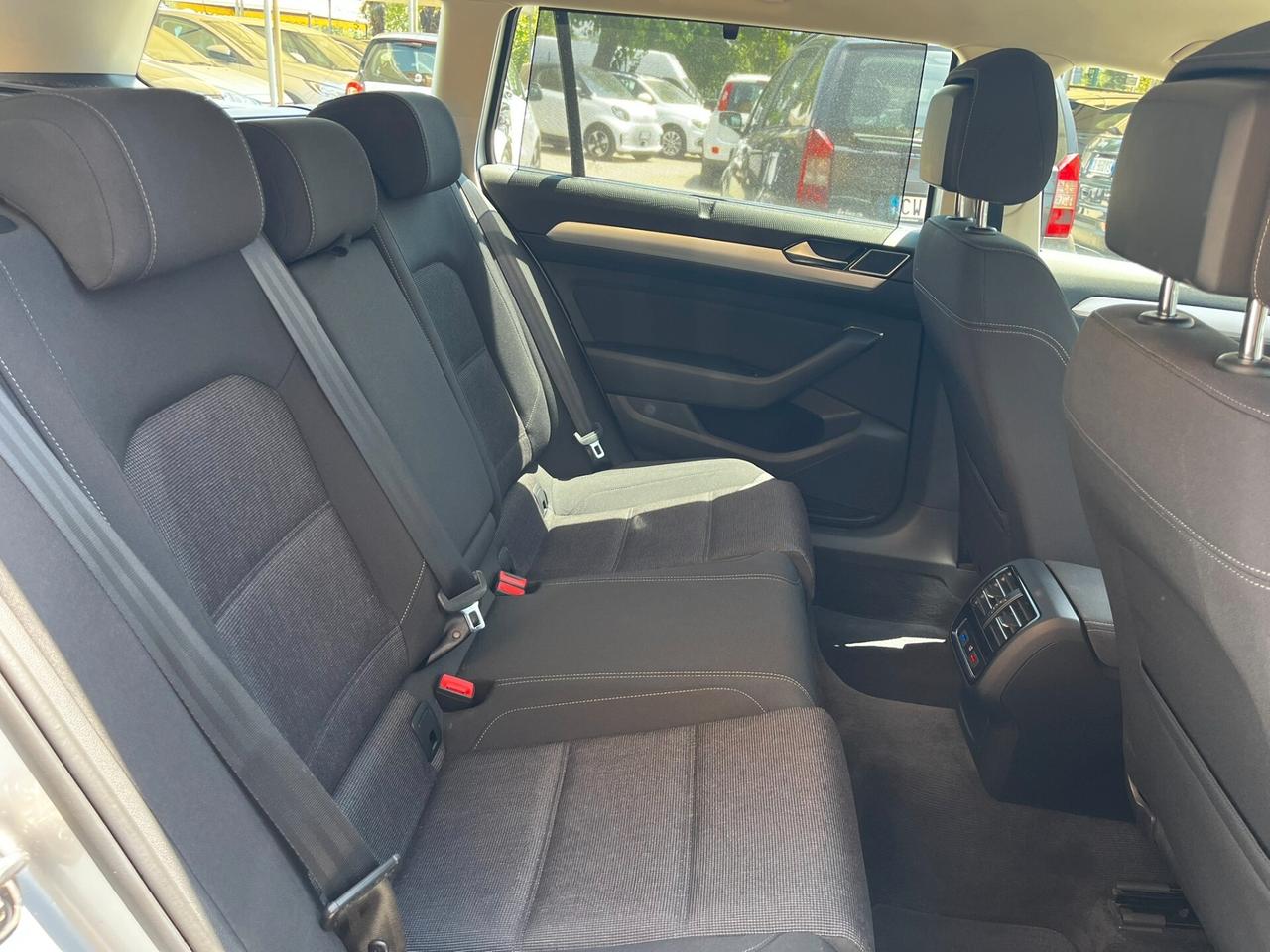 Volkswagen Passat Variant 2.0 TDI 150CV DSG Business