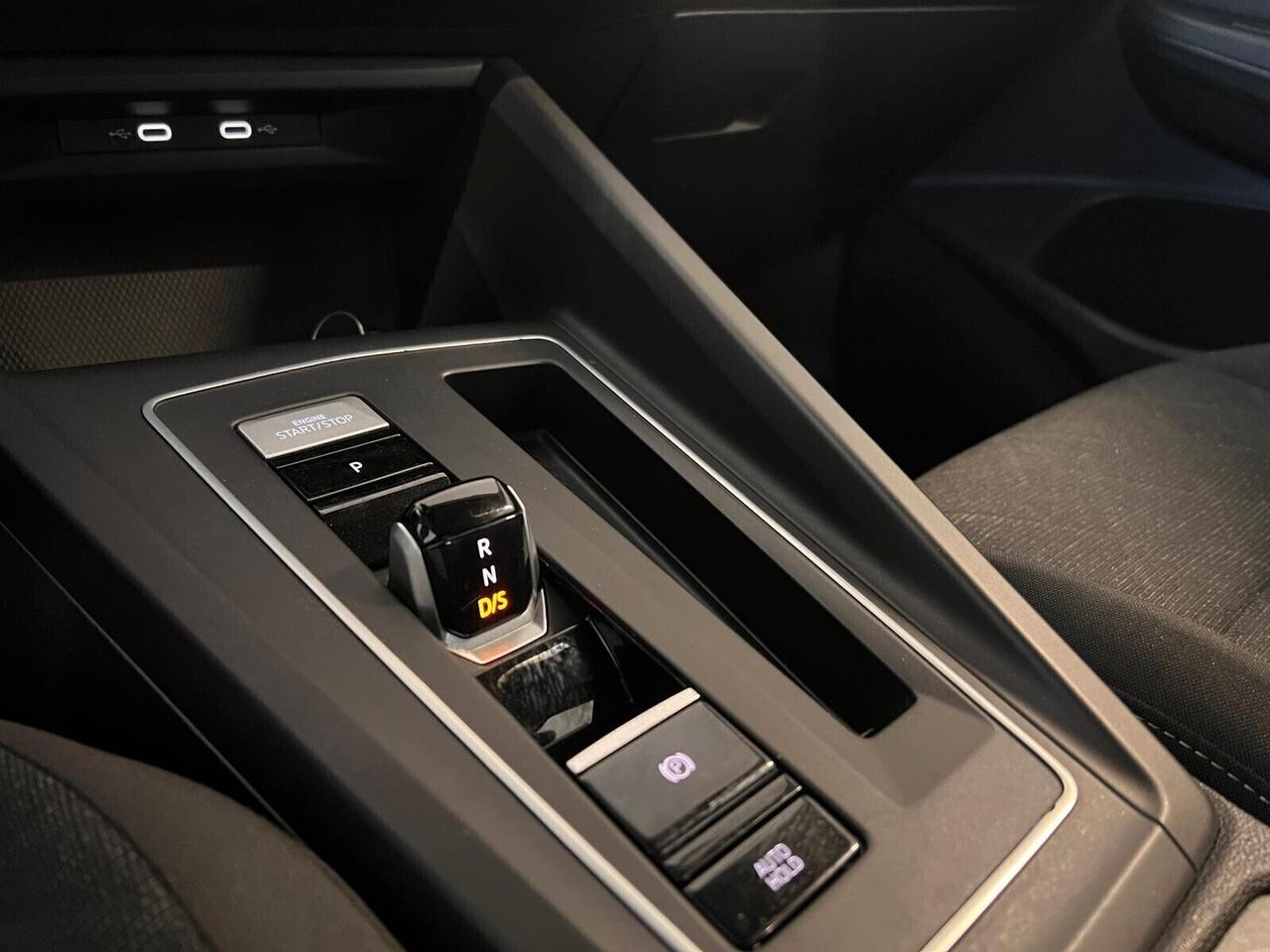 Volkswagen Golf 1.0 TSI EVO Life DSG