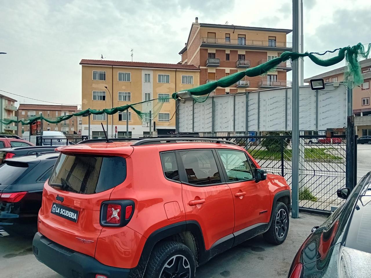 Jeep Renegade 2.0 Mjt 170CV 4WD Active Drive Low Trailhawk