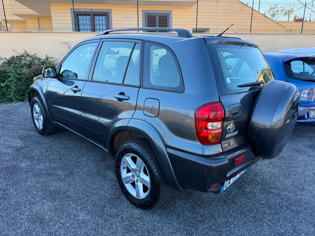 Toyota RAV 4 RAV4.com 2.0 Tdi D-4D cat 5 porte Sol