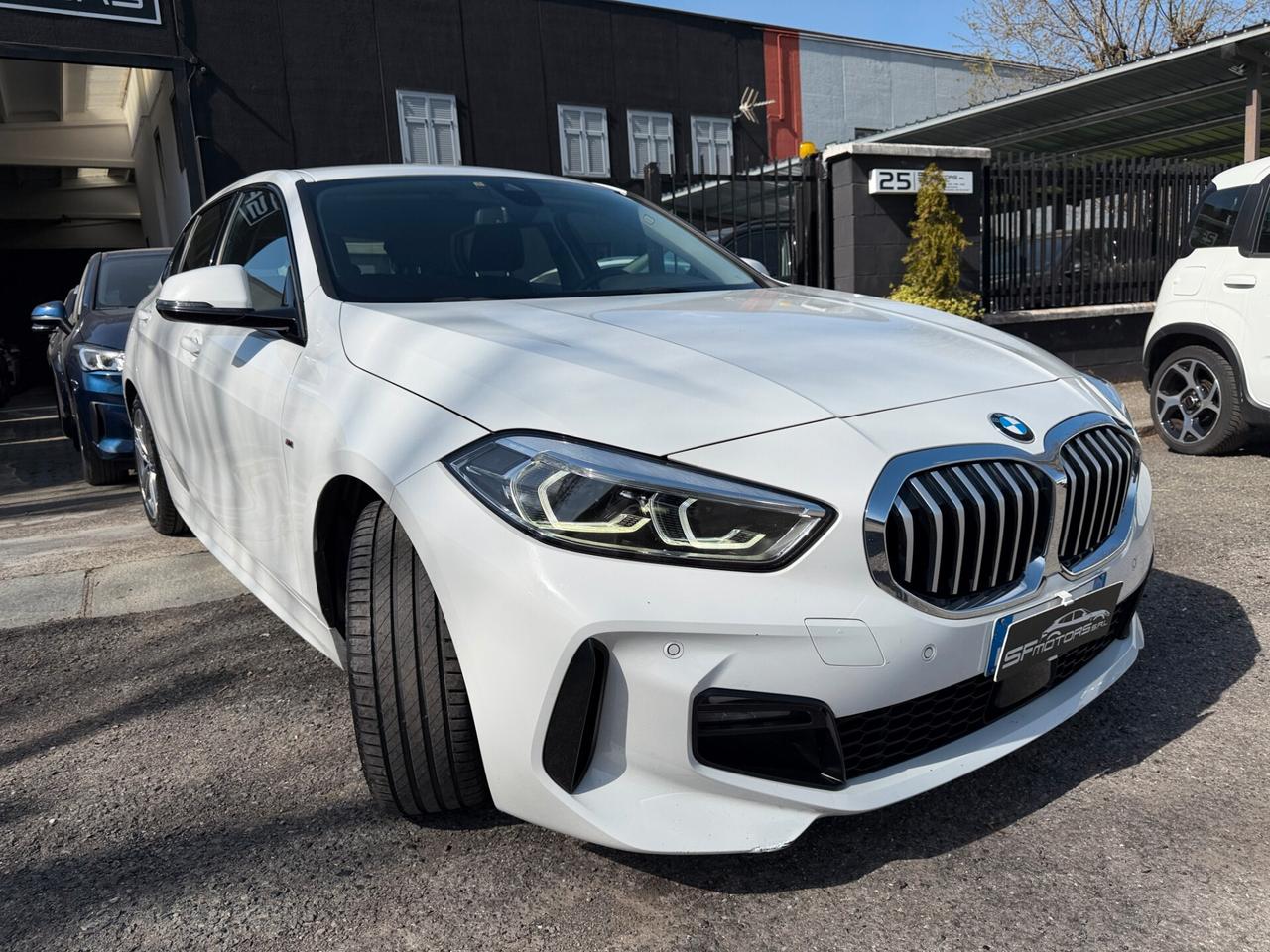 Bmw 116 116d 5p. Msport