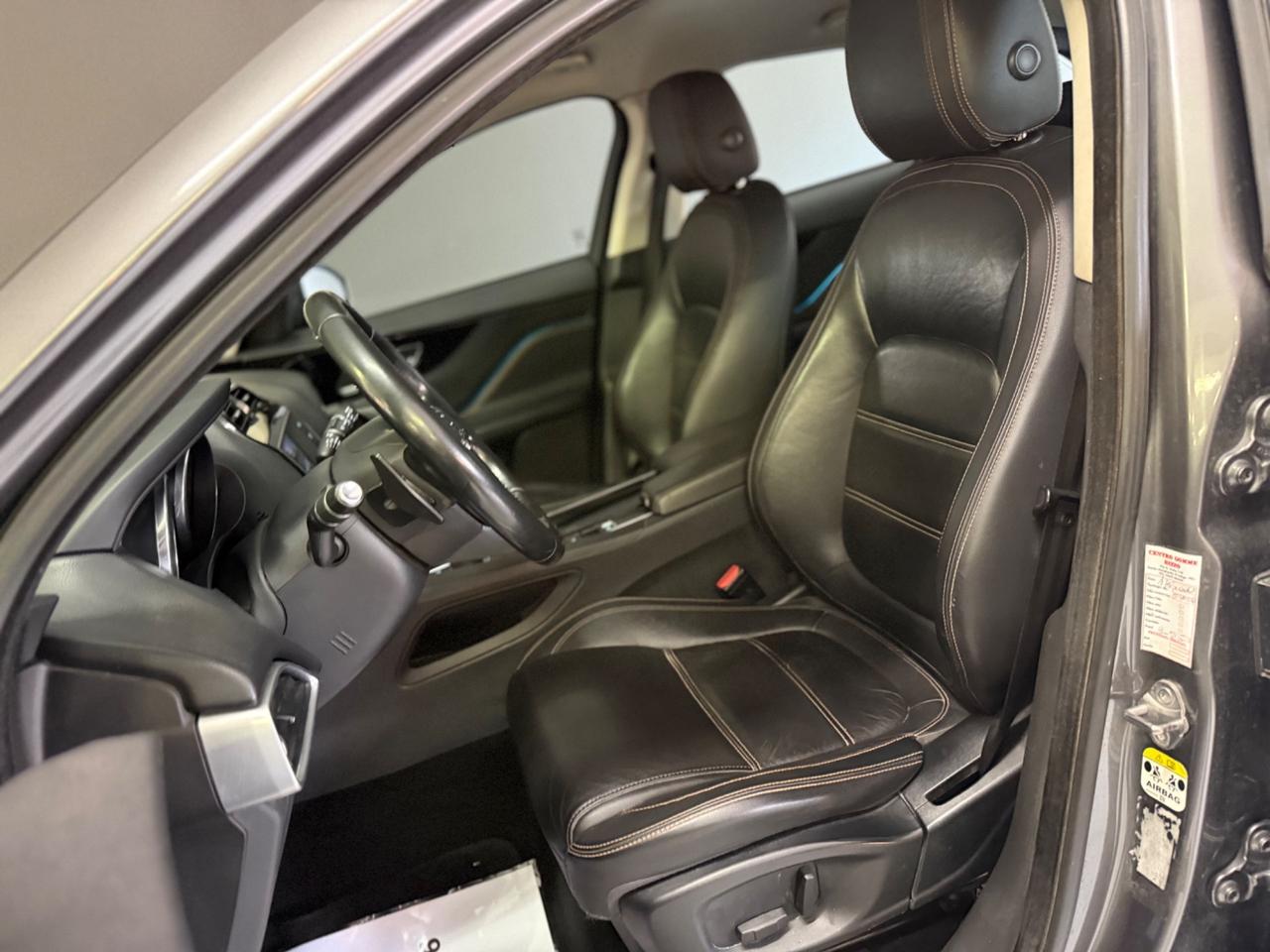 Jaguar F-Pace 2.0 D 180 CV AWD aut. Portfolio